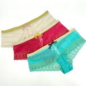 NWT Lot‎ 3 Victoria's Secret Lace Sheer Tanga Cheeky Panty Underwear Size M